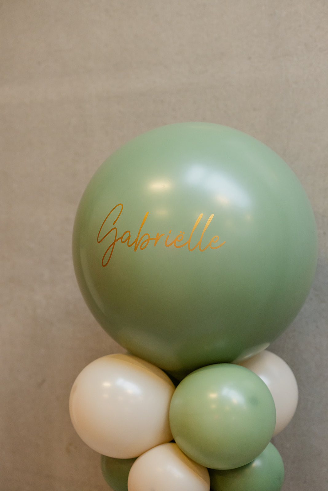 Pilaar "Gedraaid" met topballon