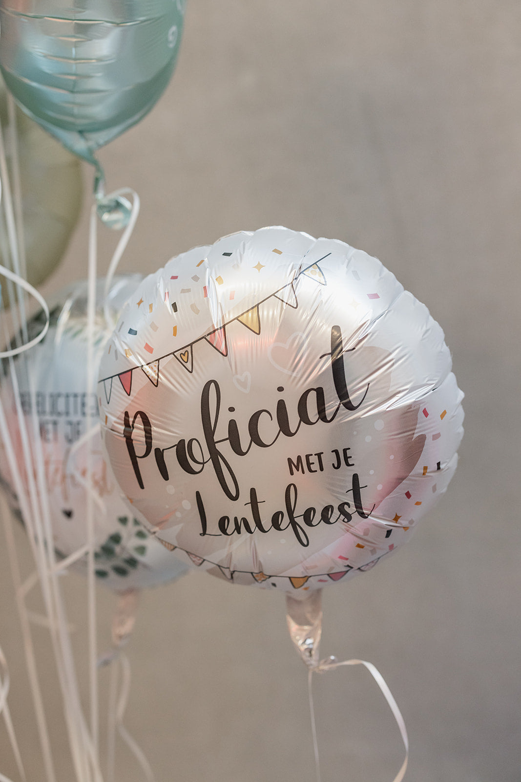 Folieballon "Gefeliciteerd Met Je Lentefeest" vlaggenlijn